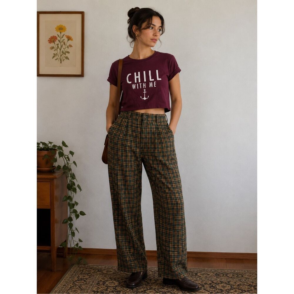 Bershka Chill With Me Cropped Graphic Tee Burgundy Relaxed Casual Top Size M